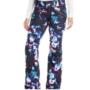 IN SEARCH OF these Burton Hot Shot Tie Dye Snowboard Ski Pants in MEDIUM